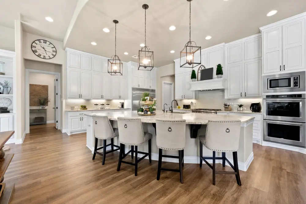 General Contractor in Rollingwood delivering modern kitchen remodeling services